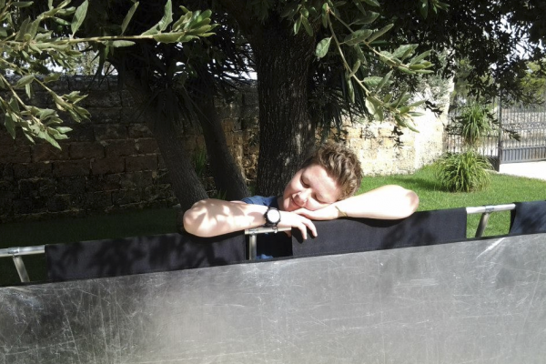 Vikki Ellis resting on California sun bounce